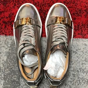 Buscemi worn once size 10 or 43